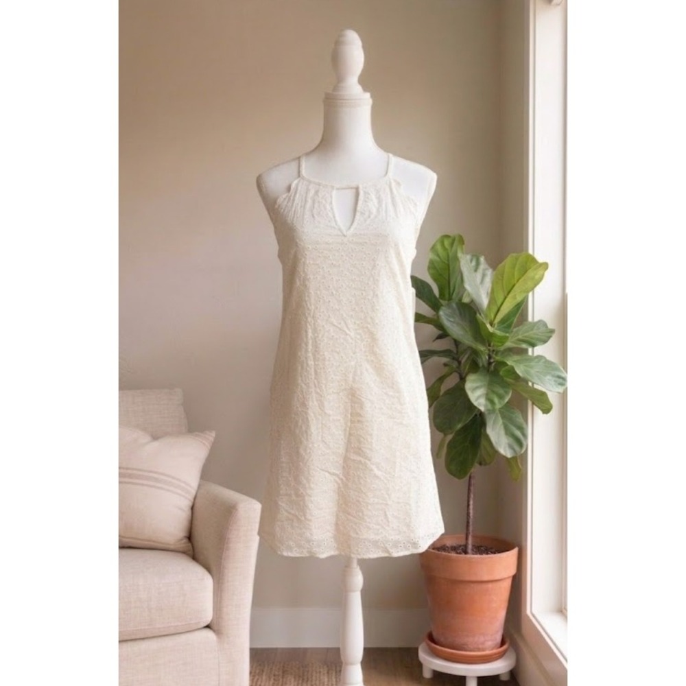 Xtraordinary Eyelet Shift Dress XS White Halter Keyhole Coquette Bridal Brunch